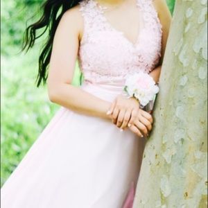 I'm selling my prom dress!!!